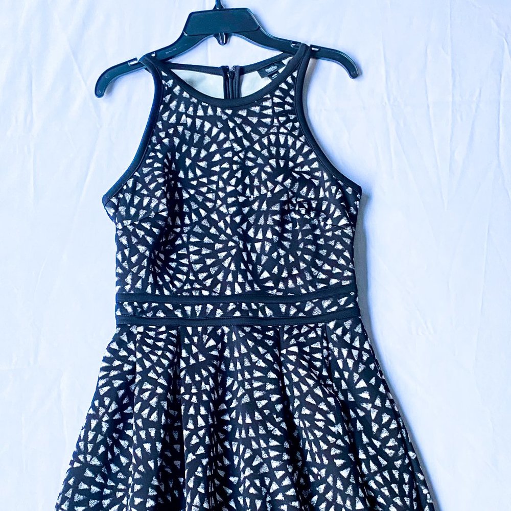 BW Geometric Pattern Dress - Mossimo -XS